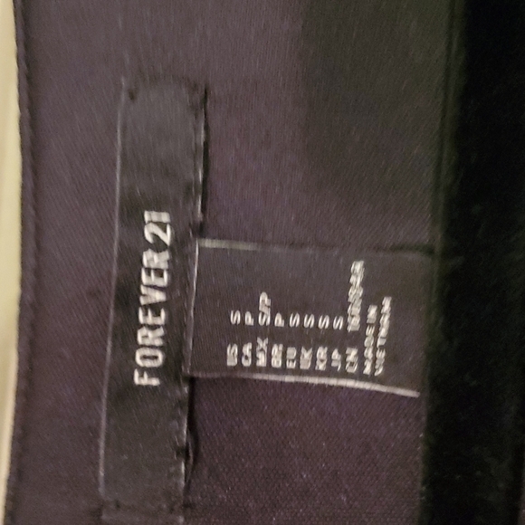 Forever 21 Rose Dress with Bell Sleeves Sz Small - Picture 4 of 5